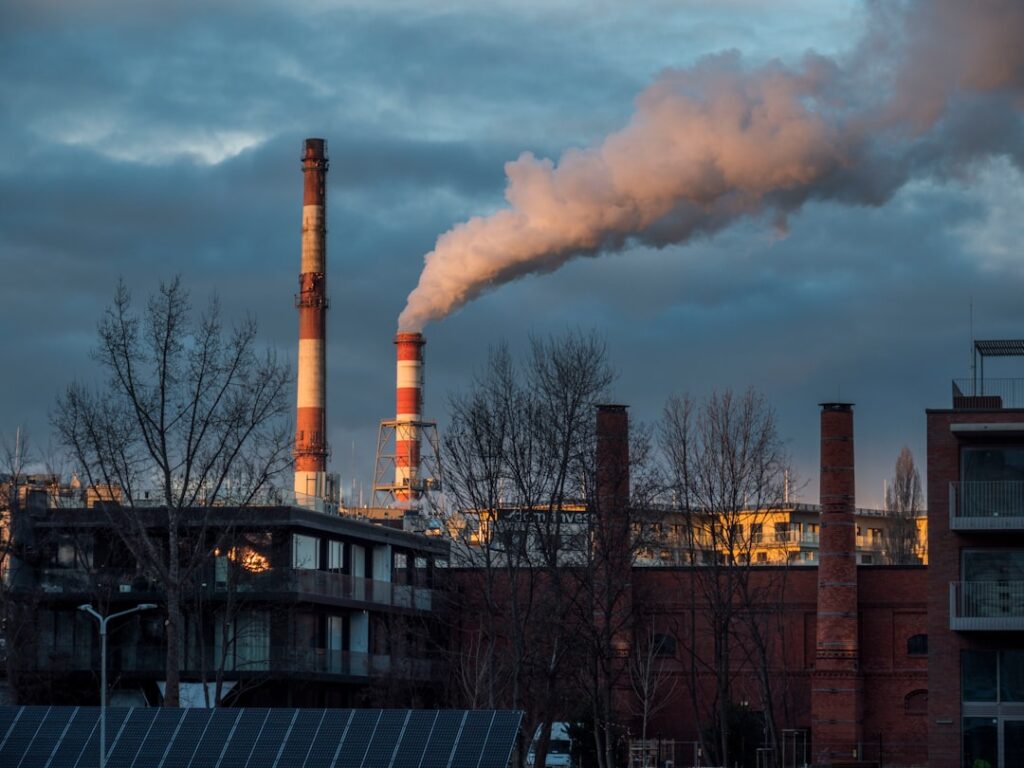 Photo Decoupling Growth from Carbon